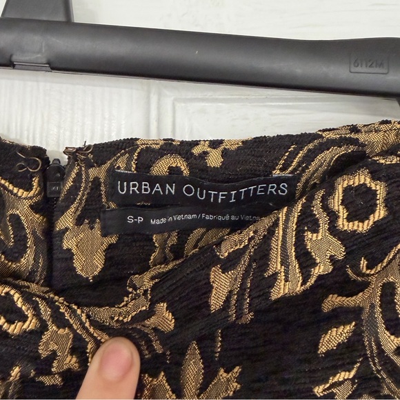 Urban Outfitters Black and Gold Patterned Skirt - Picture 3 of 3